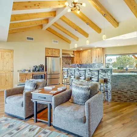 Scenic Vacation W/ Views + Hot Tub * Santa Fe
