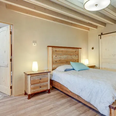 Holiday home Scenic Vacation W/ Views + Hot Tub Santa Fe