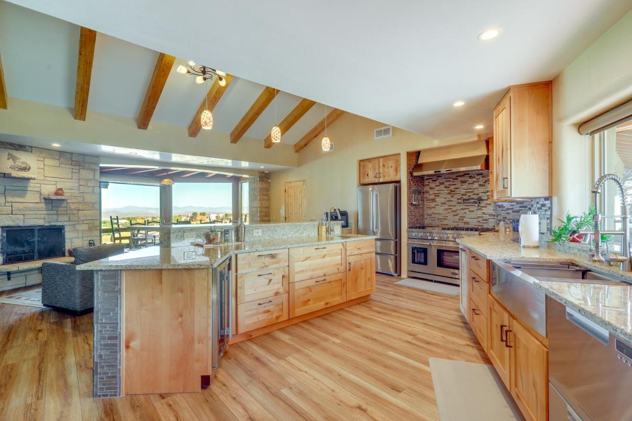 Holiday home Scenic Vacation With Views And Hot Tub