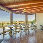 Holiday home Scenic Vacation W/ Views + Hot Tub *