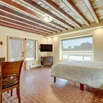 Holiday home Scenic Vacation W/ Views + Hot Tub