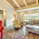 Scenic Vacation W/ Views + Hot Tub