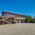 Scenic Vacation W/ Views + Hot Tub